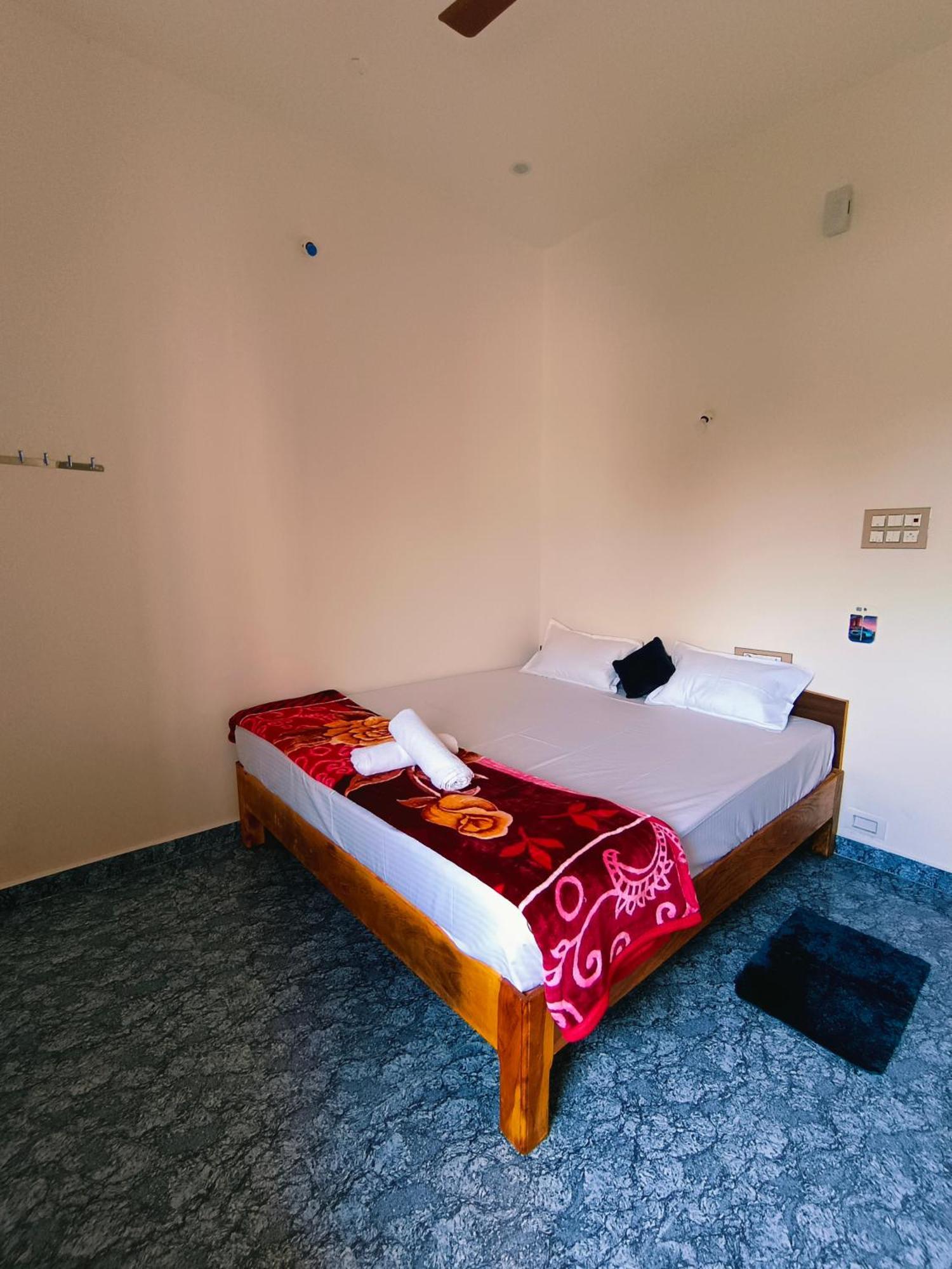 Hampi Anjana Home Stay מראה חיצוני תמונה
