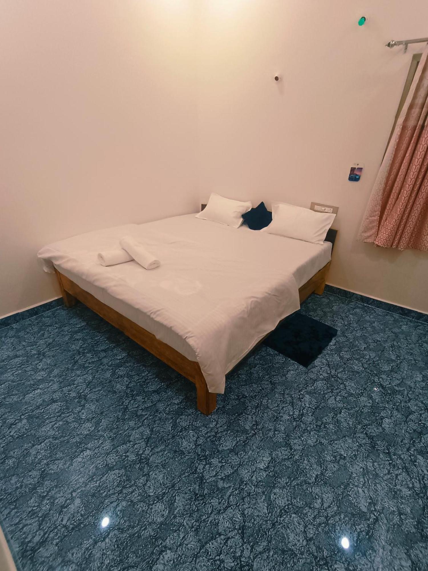 Hampi Anjana Home Stay מראה חיצוני תמונה